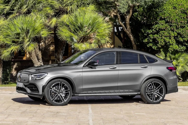 Mercedes GLC43 AMG 4Matic Coupé 2019: immagini ufficiali