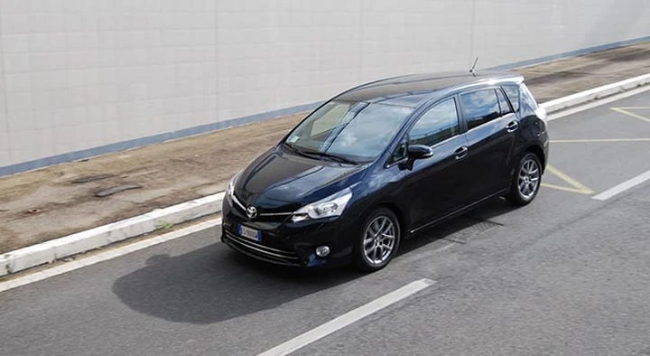 Toyota Verso 2.0 D-4D: la prova su strada