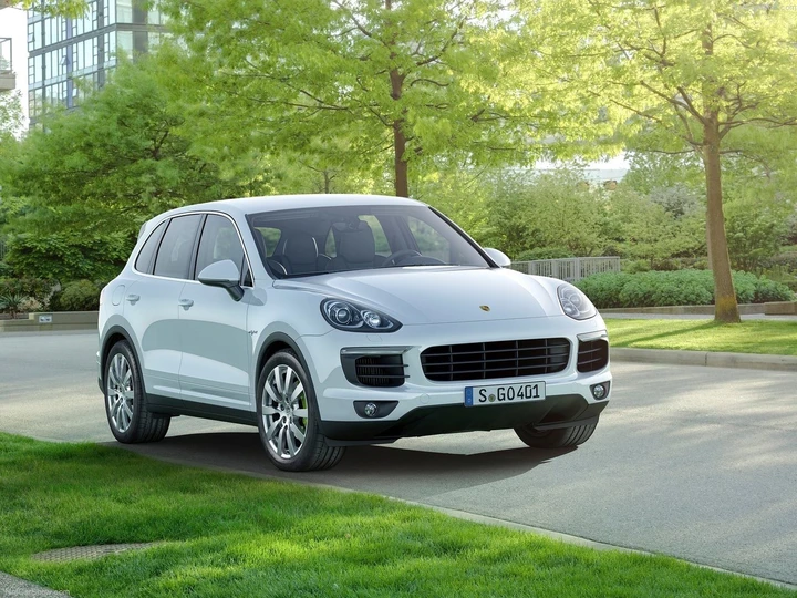 Porsche: pack Business per Cayenne, Macan, 911 e 718
