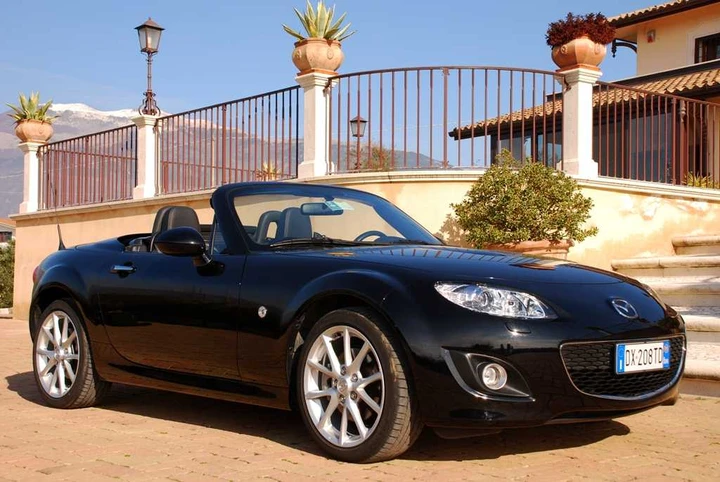 Mazda MX-5 Powershift Roadster Coupé in prova