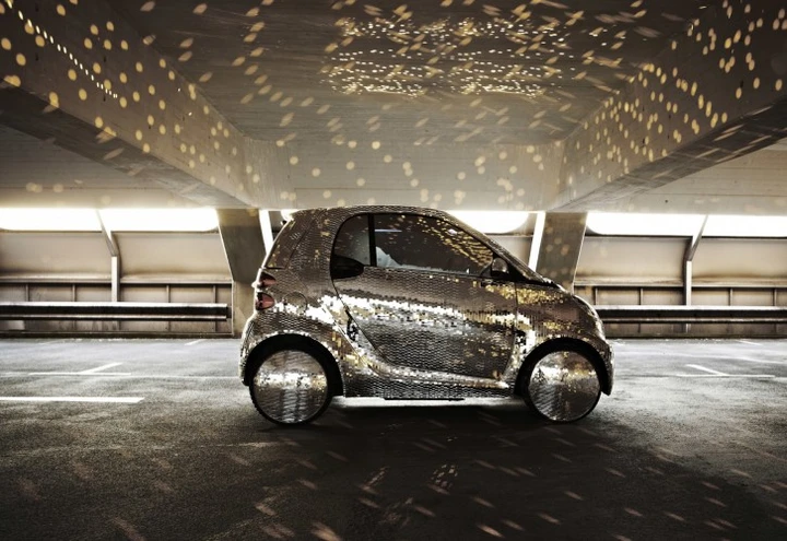 Smart: la rivoluzionaria citycar compie 20 anni