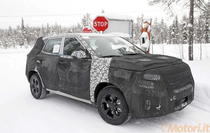Kia Tusker, l’inedito SUV spiato durante i test invernali