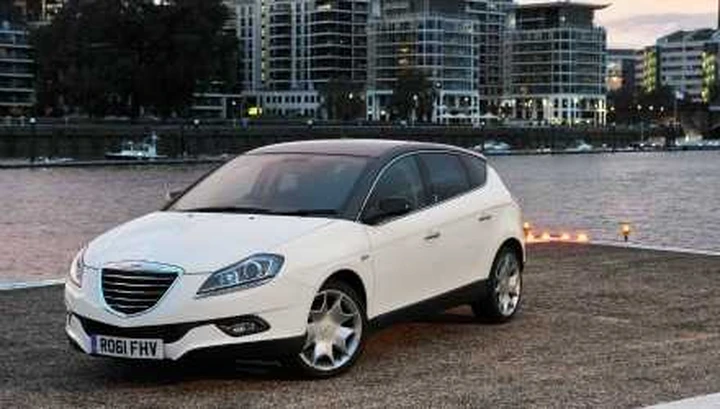 Chrysler Delta, pronta al debutto in UK