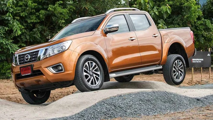 Nissan Navara MY 2015