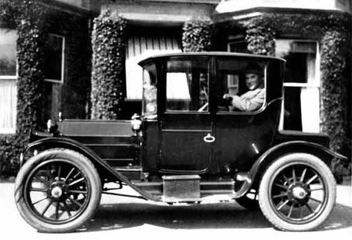 Detroit Electric, auto elettriche dal passato
