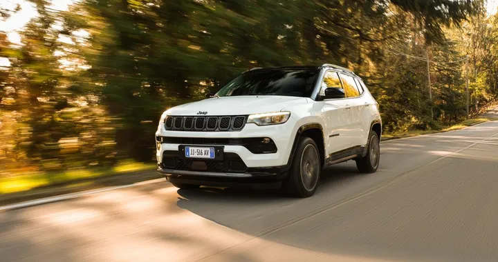 Jeep Compass 2024: si aprono gli ordini del nuovo modello