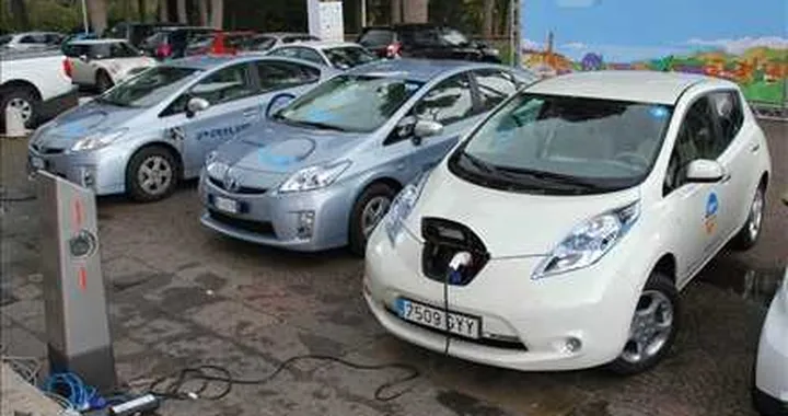 Auto elettriche: problemi legati alla silenziosità