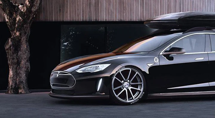 Porsche vuole sfidare una Tesla: figuraccia
