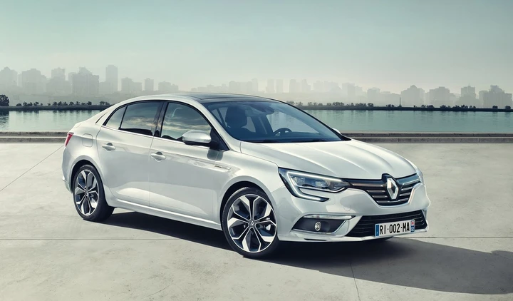 Renault Megane Sedan, debutta la berlina compatta
