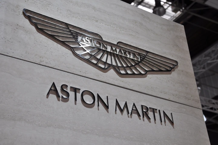 Stand Aston Martin al Salone di Parigi 2014