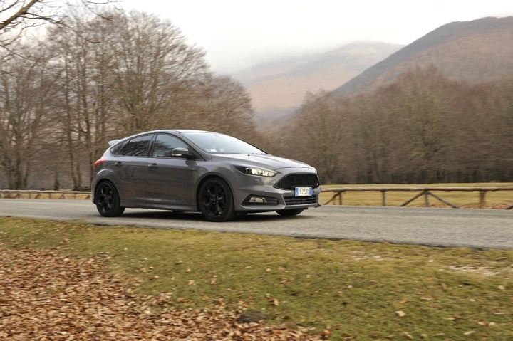 Ford Focus ST: benzina vs diesel