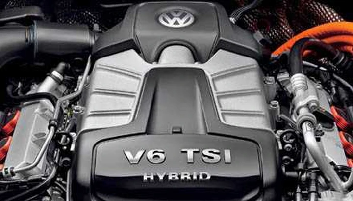 Nuova Touareg: nuovi motore e trasmissione