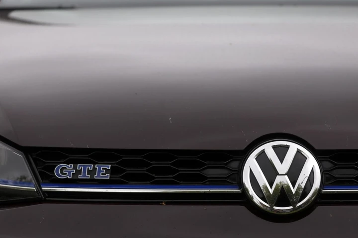 Volkswagen in difficoltà per i dazi di Trump: negli USA crollo del 16,2%