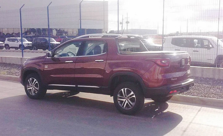 Fiat Toro: le immagini senza camuffature