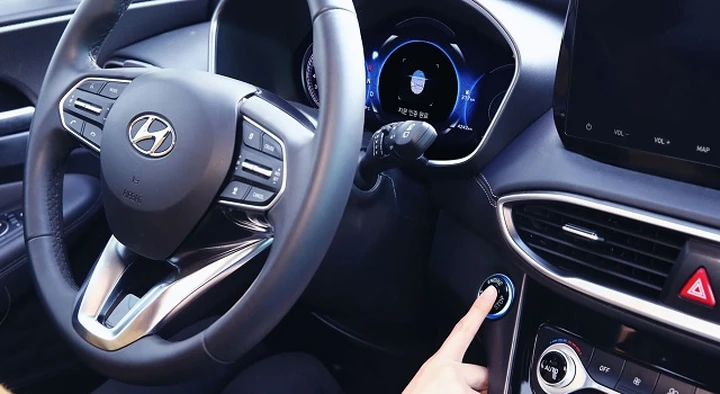 Hyundai: nuove tecnologie ad impronte digitali