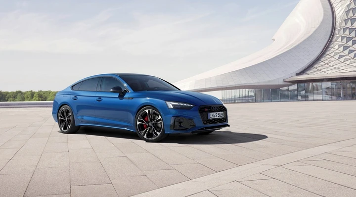 Audi S4 ed S5 Black edition: immagini ufficiali