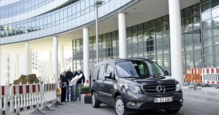 Mercedes Citan, foto e dettagli ufficiali