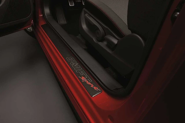 Suzuki Swift Sport 2012, accessori