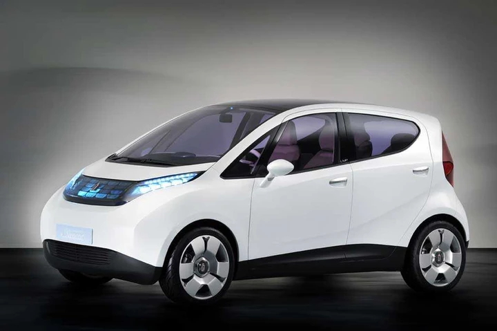 Car sharing elettrico: al via a Parigi il progetto Autolib