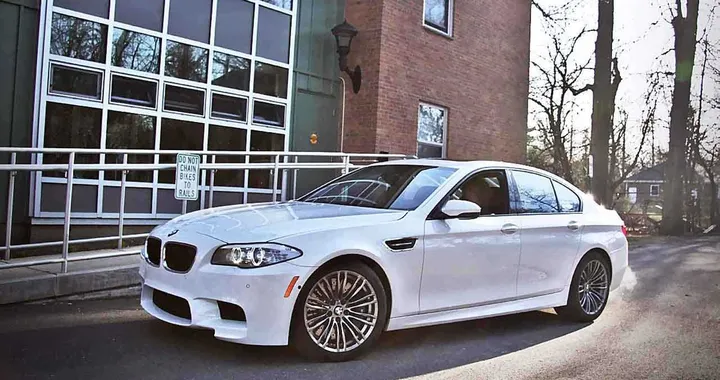 Bmw M5 by Switzer Performance