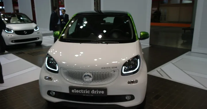 Smart Electric Drive: al Motor Show in anteprima per l'Italia