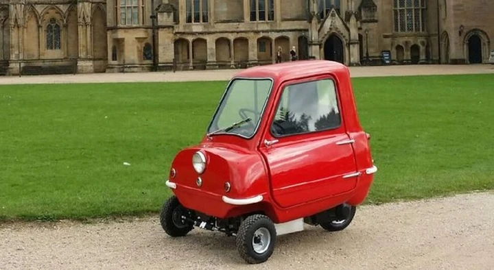 L'auto più piccola del mondo venduta a 159000 euro