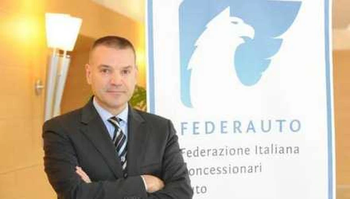 Federauto attacca Monti sull'aumento dell'IVA