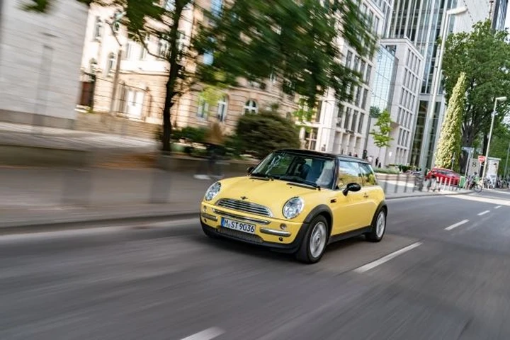 Mini: 20 anni di successi rivissuti attraverso una Cooper