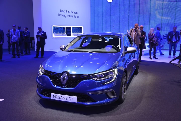 Francoforte: Renault Megane 2016, lo stile per distinguersi