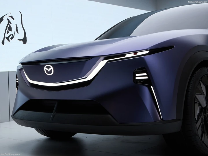Mazda svela un nuovo logo: un possibile rebrand globale?