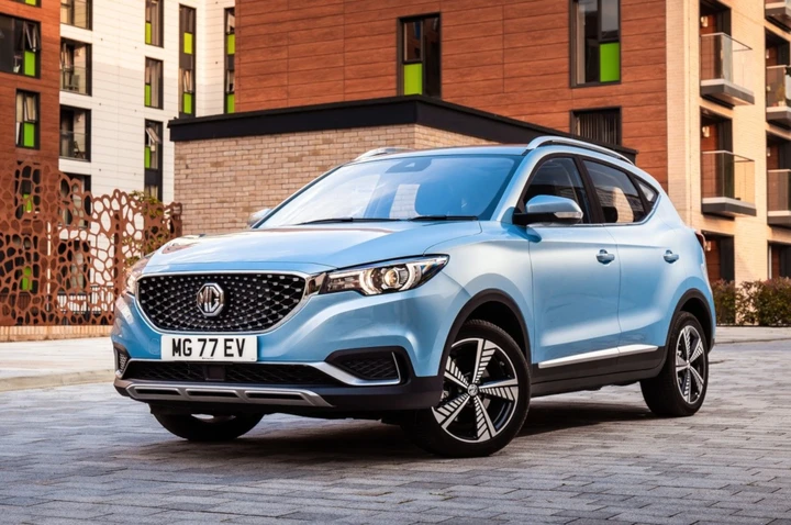 MG ZS EV 2019: immagini ufficiali