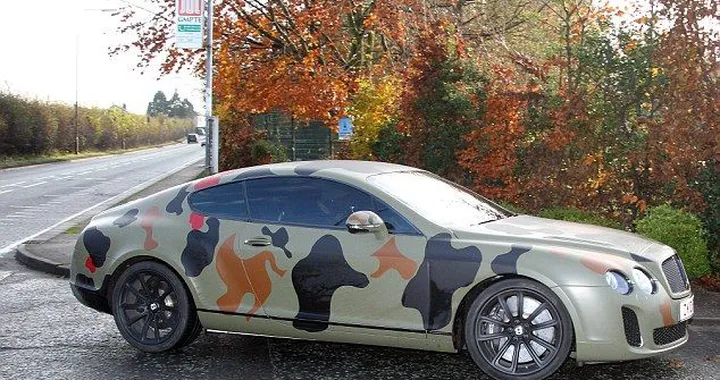 Mario Balotelli dice addio al suo garage di supercar