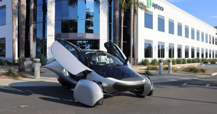 Aptera ha presentato ieri il prototipo finale di Artemis, ora pronto per la produzione