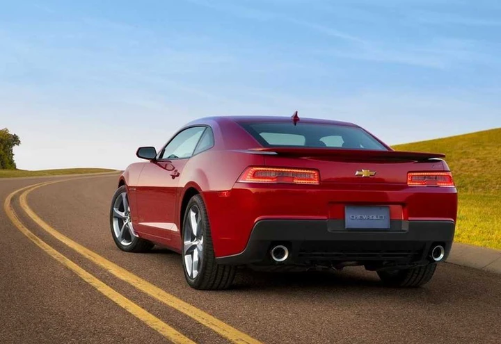 Chevrolet Camaro: in arrivo la versione entry level