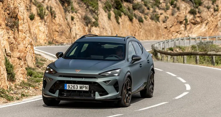 Cupra Formentor: nuovo motore 2.0 TSI da 265 CV e dotazioni esclusive