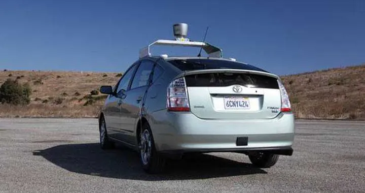 Google: l'auto senza pilota inizia i test in Nevada