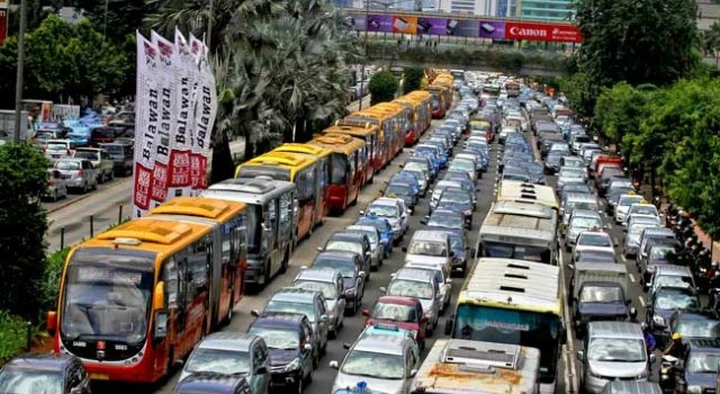 Traffico: Jakarta la città più intasata, Roma al sesto posto
