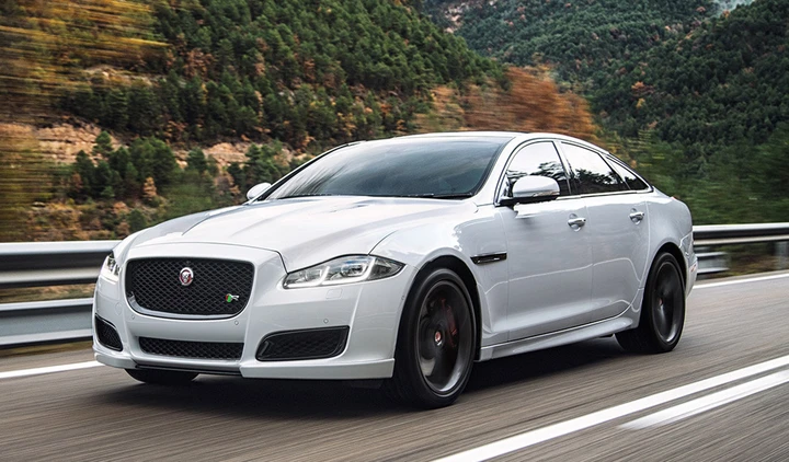 Jaguar XJ 2016: debutta il restyling dell’ammiraglia