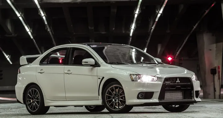 Mitsubishi Lancer Evo Final Edition: l'ultimo esemplare all'asta su eBay