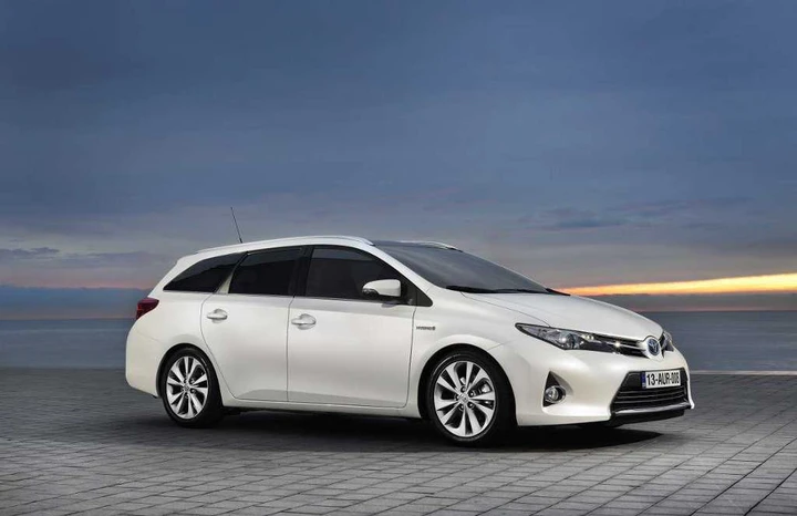 Toyota Auris Touring Sports: arriva a luglio