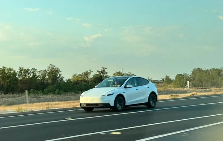 Tesla Model Y “low cost” avvistata, ma è veramente low cost?