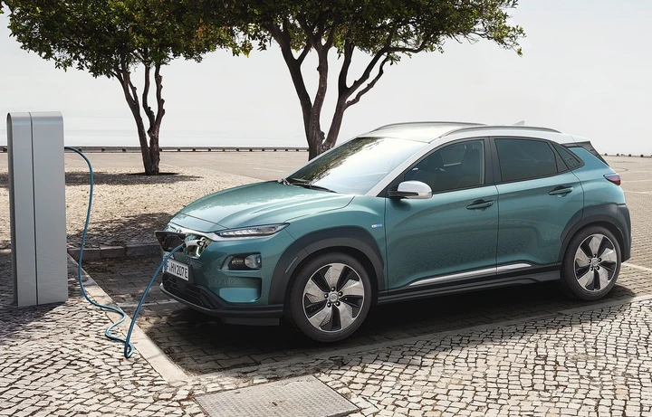 Hyundai Kona Electric: SUV compatto con 470 km di autonomia