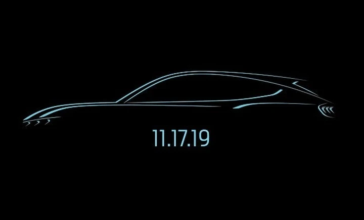 Ford: un teaser anticipa il primo SUV elettrico