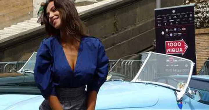 Mille Miglia 2011: la madrina è Madalina Ghenea
