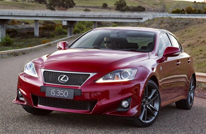 Lexus IS F350 Sport 2011: sportiva integrale