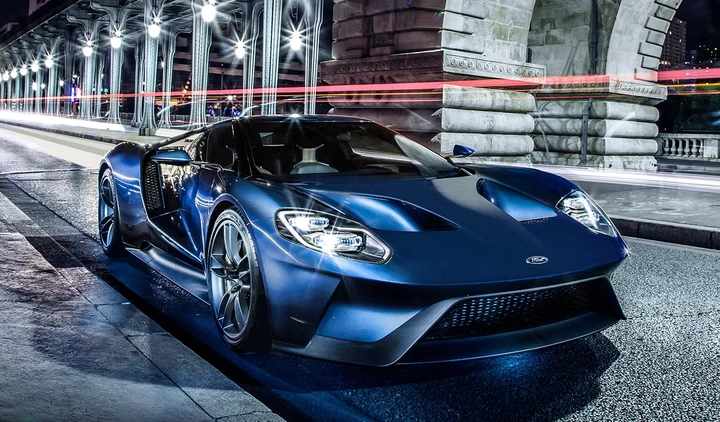 Ford GT: la supercar da 347 km/h