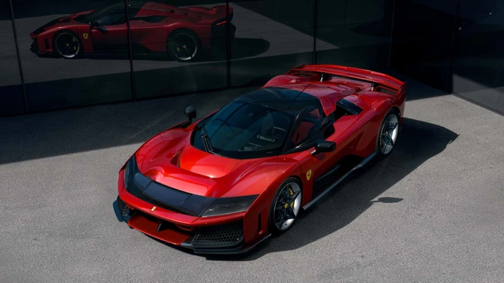 Ferrari F80: bolide ibrido da 1200 CV, la più potente e costosa di sempre