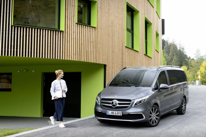 Nuova Mercedes Classe V, al via gli ordini in Italia