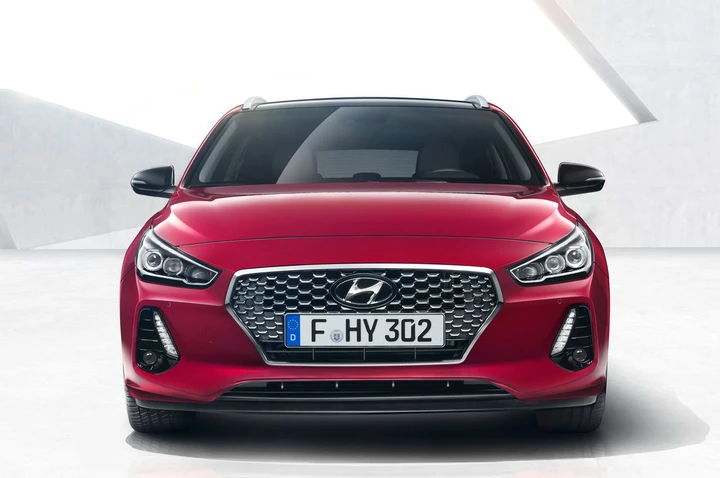 Hyundai i30 Wagon: prime immagini ufficiali