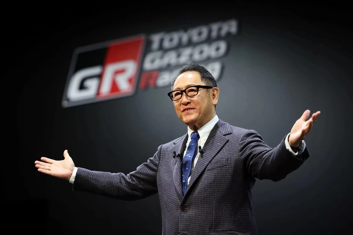 Toyota, Akio Toyoda: ‘L’auto elettrica non è l’unica strada da seguire’